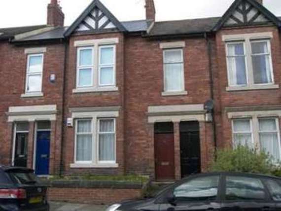 3 bedroom Flat to re...