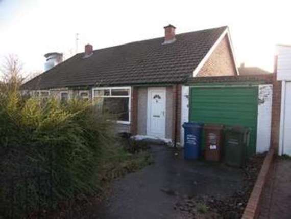 2 bedroom Bungalow f...