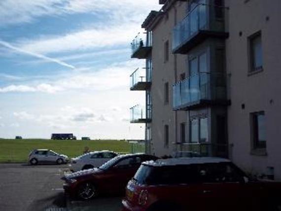 2 bedroom Flat to re...