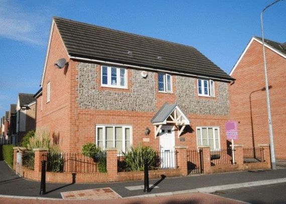 4 bedroom Detached f...