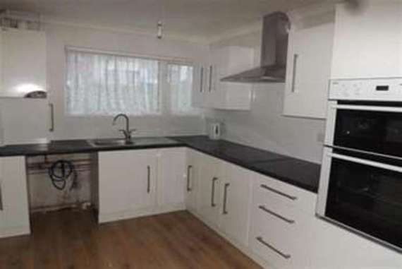 3 bedroom Detached t...