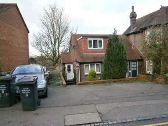 1 bedroom End of Ter...