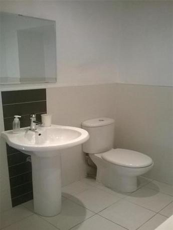 2 bedroom Flat to re...