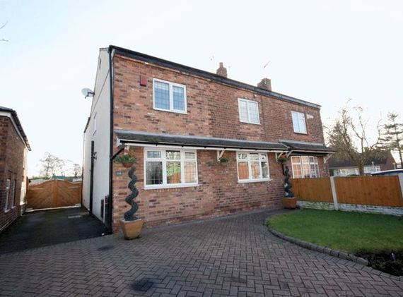 4 bedroom Semi-Detac...
