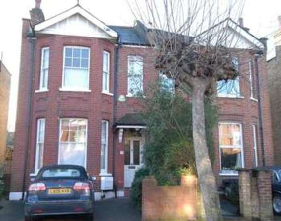 5 bedroom Semi-Detac...