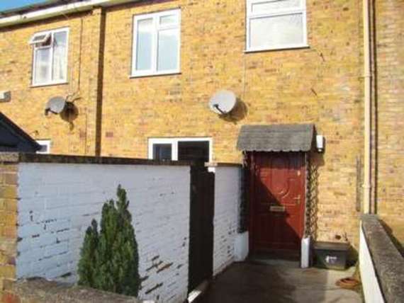 3 bedroom Flat to re...