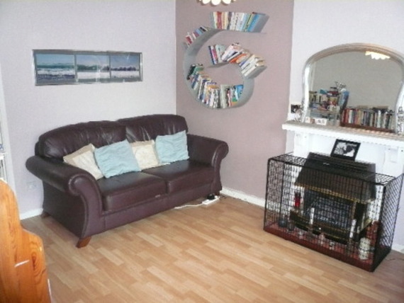 2 bedroom Semi-Detac...