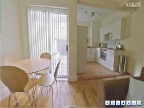 4 bedroom Detached t...