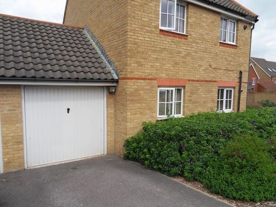 2 bedroom Flat for s...