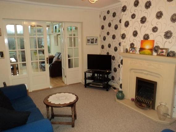 2 bedroom Detached f...