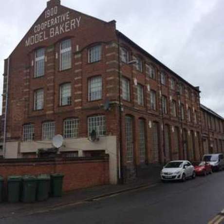 3 bedroom Flat to re...