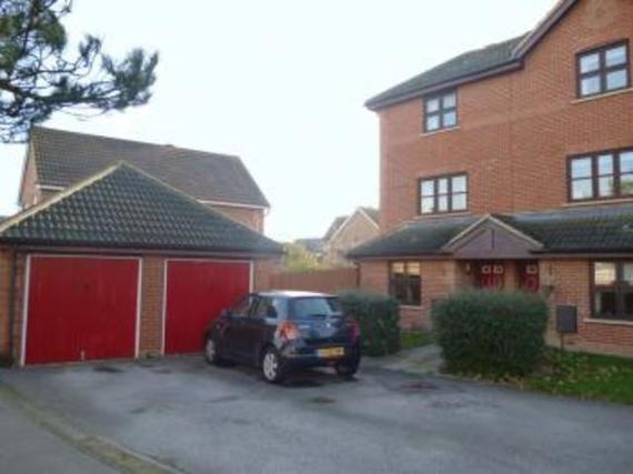 3 bedroom Terraced f...