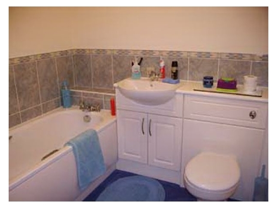 2 bedroom Flat to re...