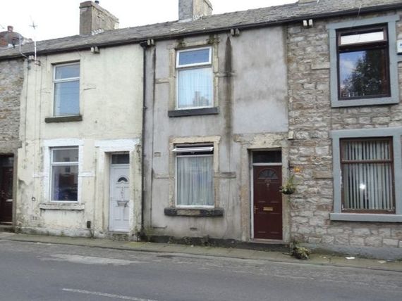 2 bedroom Terraced f...