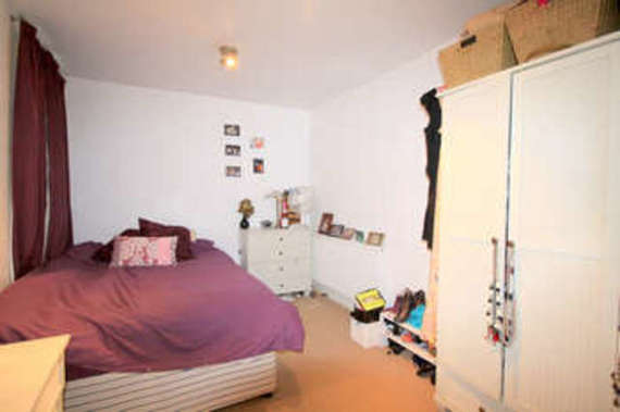 3 bedroom Flat to re...
