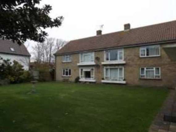 2 bedroom Flat for s...
