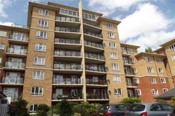 2 bedroom Flat to re...