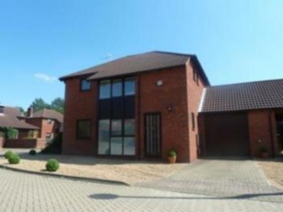 3 bedroom Detached f...