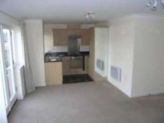 2 bedroom Flat for s...