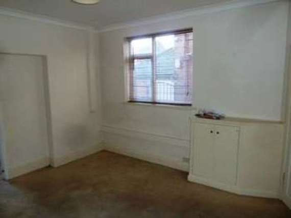 2 bedroom Semi-Detac...
