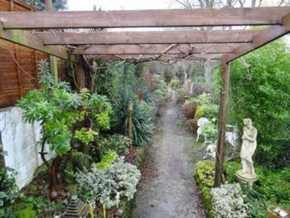1 bedroom Bungalow t...