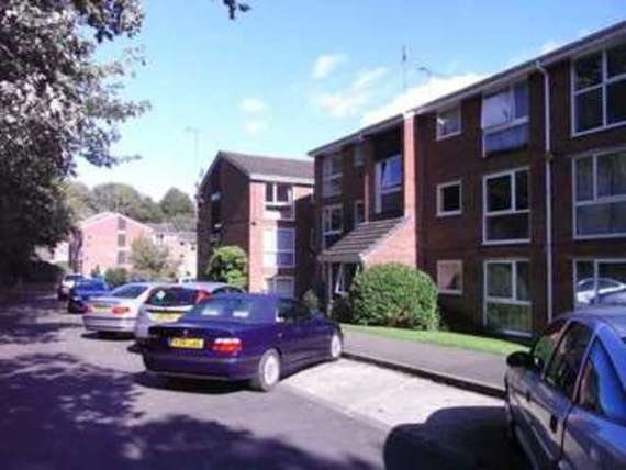 2 bedroom Flat for s...