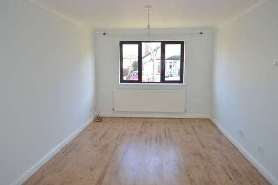 1 bedroom Flat to re...