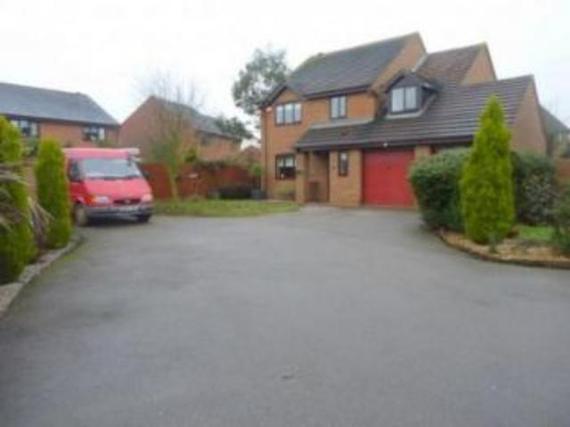4 bedroom Detached f...