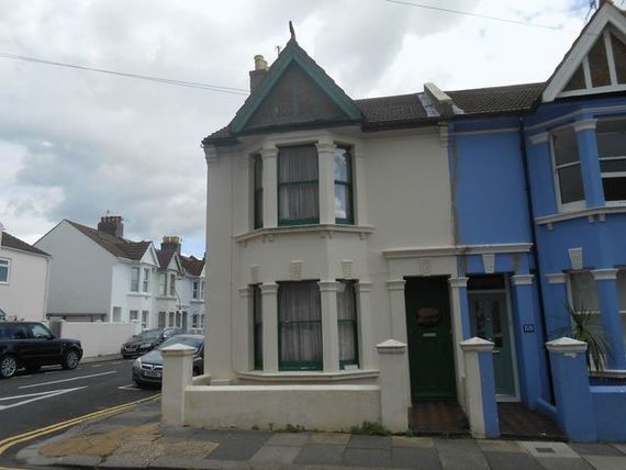 3 bedroom Terraced f...