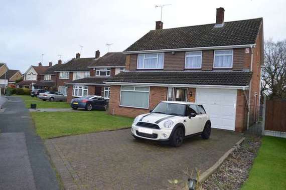 4 bedroom Detached t...