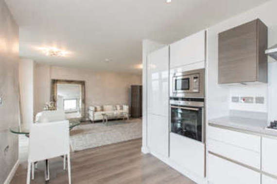 2 bedroom Flat to re...