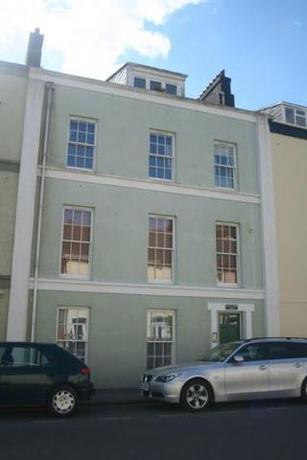 3 bedroom Property f...