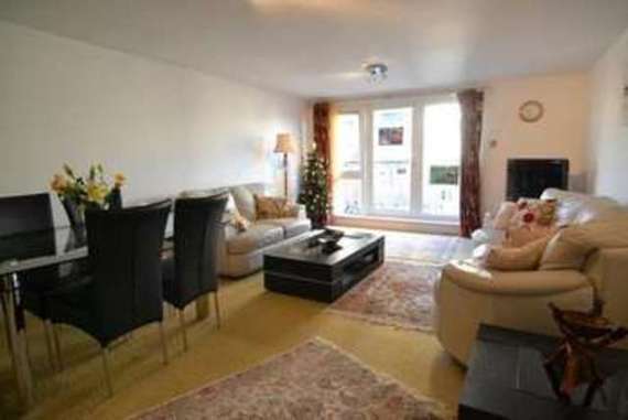 2 bedroom Flat to re...
