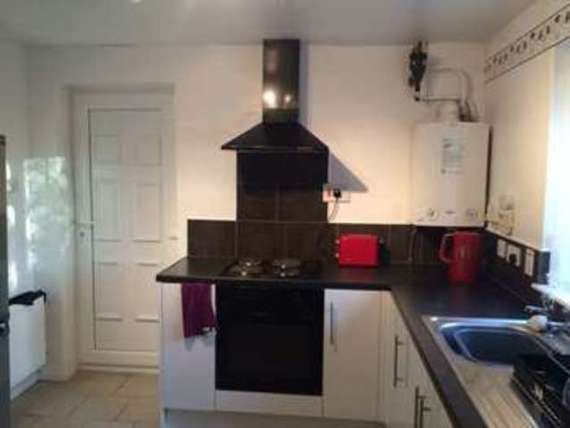 3 bedroom House Shar...