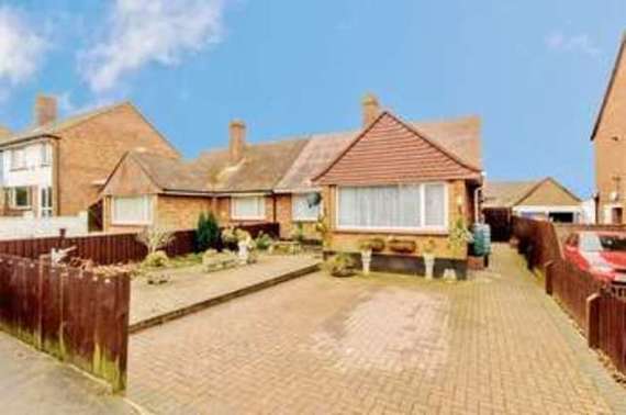 2 bedroom Detached f...