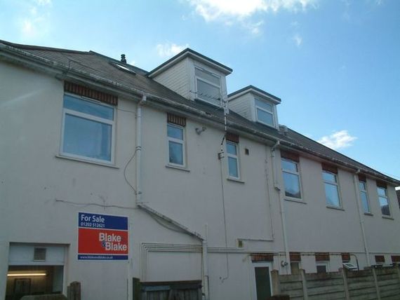 2 bedroom Flat to re...