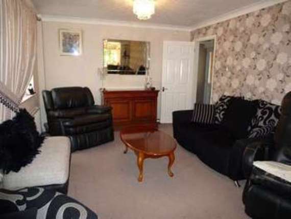 4 bedroom Detached f...