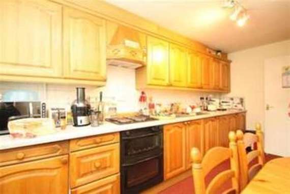 2 bedroom Detached t...