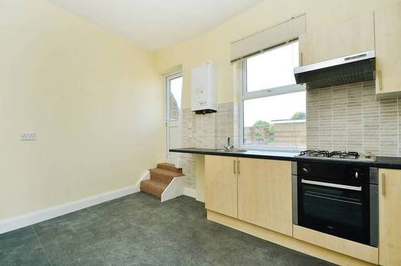 2 bedroom Flat to re...