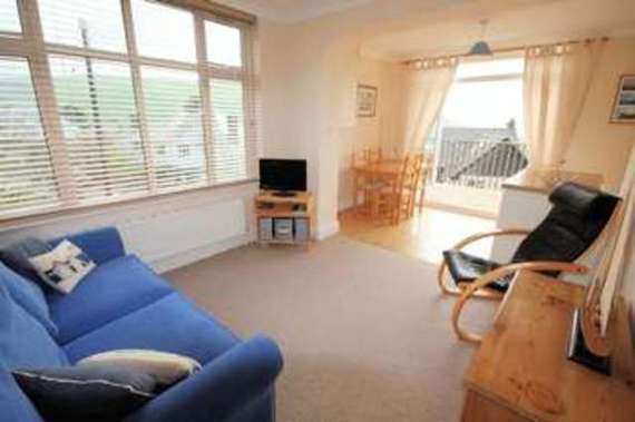 2 bedroom Flat for s...