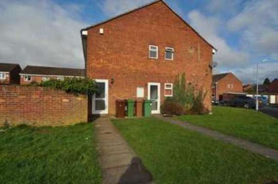 2 bedroom Flat to re...