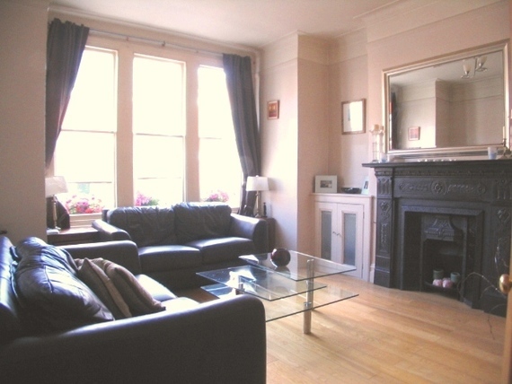 2 bedroom Flat for s...