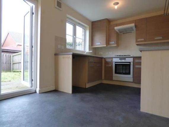 2 bedroom Semi-Detac...