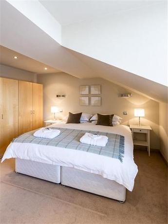 5 bedroom Detached t...