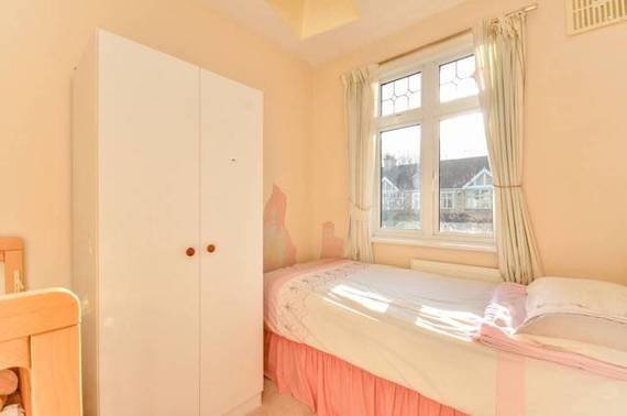 3 bedroom Detached t...