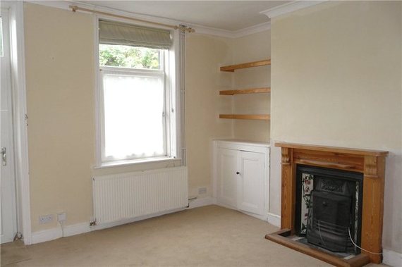 2 bedroom Detached f...