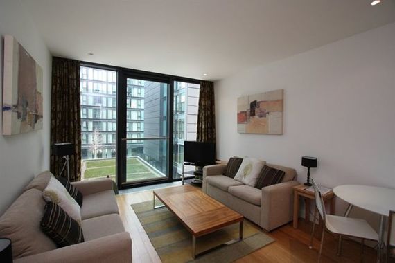 1 bedroom Flat to re...