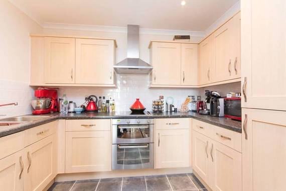 2 bedroom Flat to re...