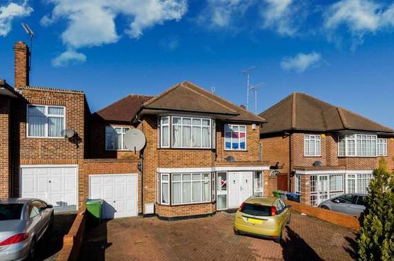 4 bedroom Detached f...