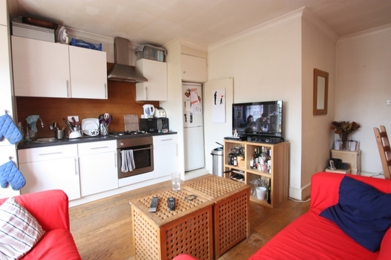 3 bedroom Flat to re...